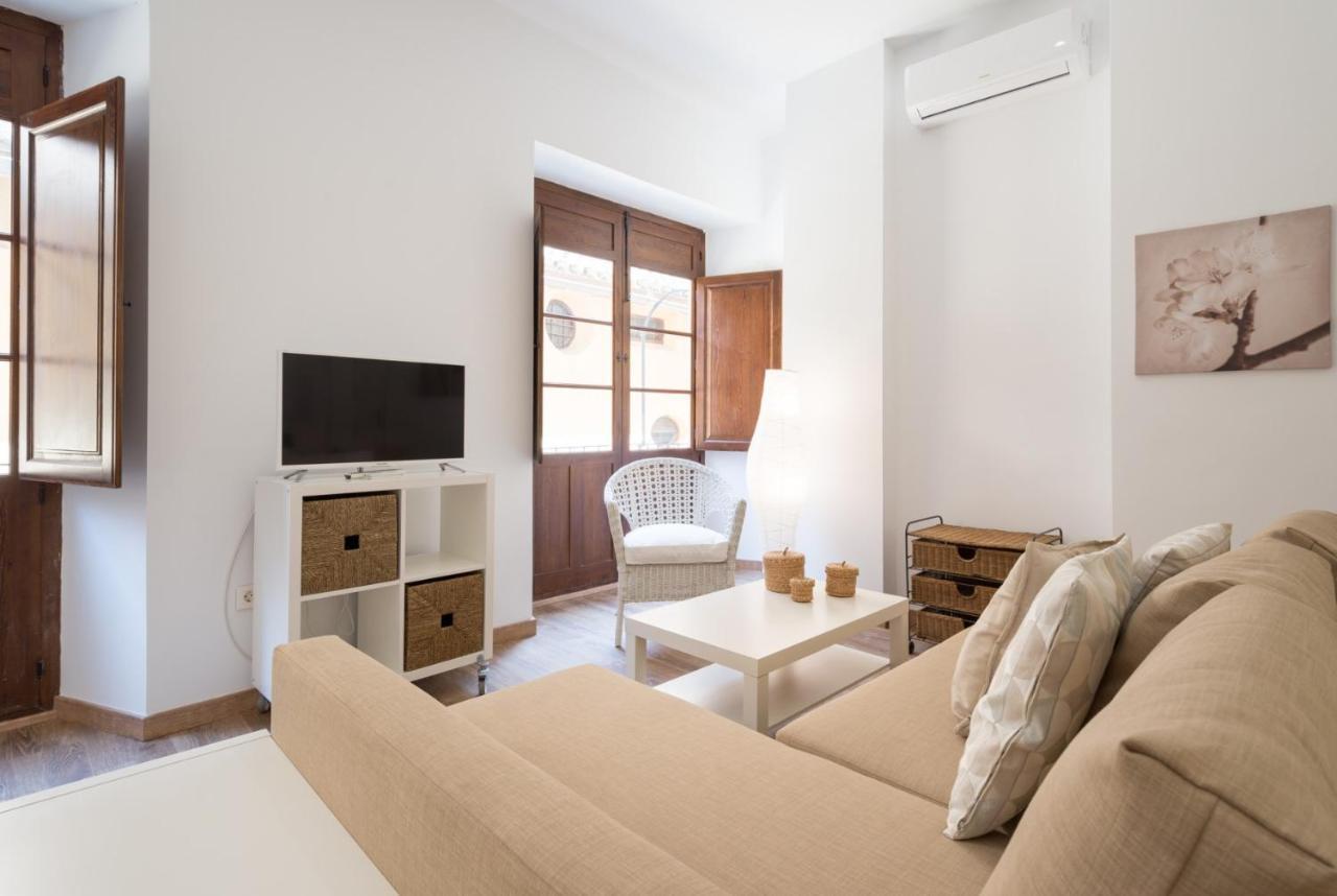 マラガSantiago Premium Loft Iアパートメント エクステリア 写真